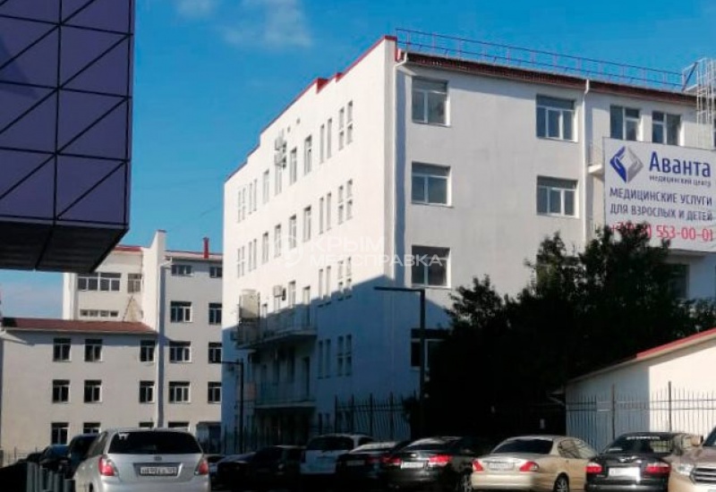 На фото здание медицинского центра Аванта на Вакуленчука