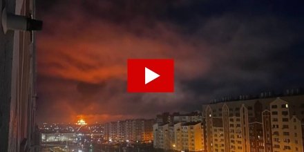 Власти Севастополя не будут эвакуировать людей из района, где горят резервуары с топливом