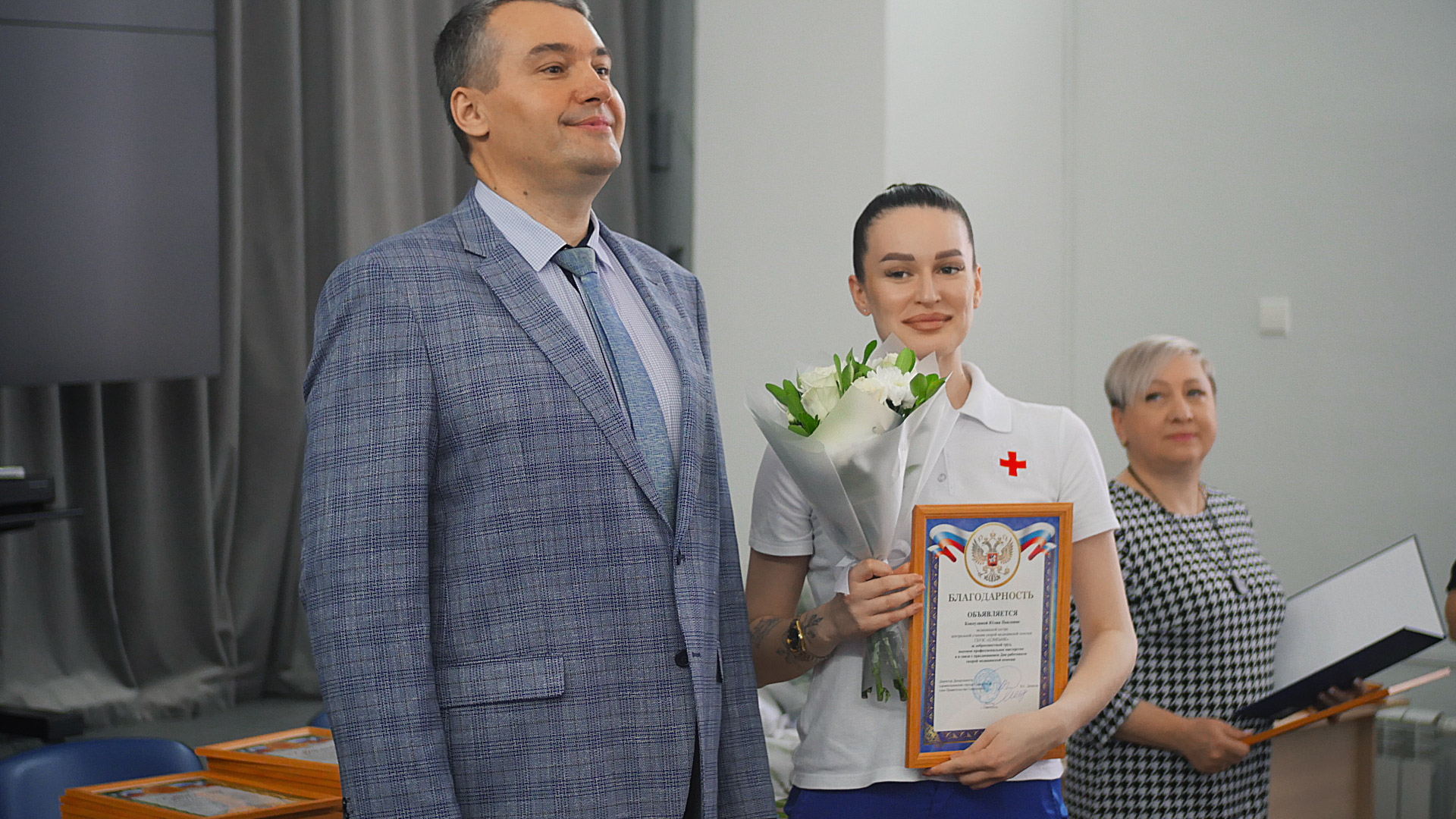 В Севастополе сотрудников Скорой помощи поздравили с профессиональным праздником